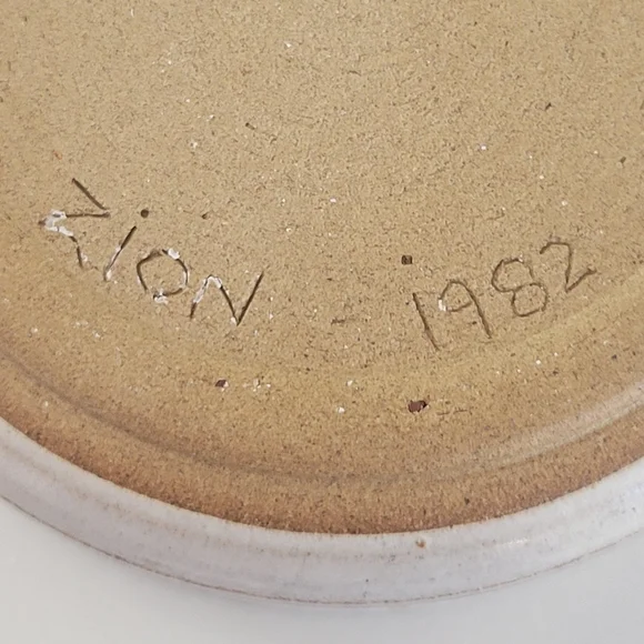 Zion Studio Pottery Vintage 1982 Bowl Blue - Picture 8 of 8